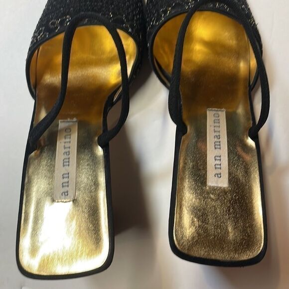 Ann Marino my woman’s black fabric heels. Size 6.5. - Picture 5 of 11
